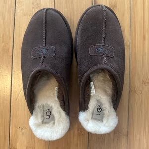 Ugg disquette platform brown size 9. Worn once.